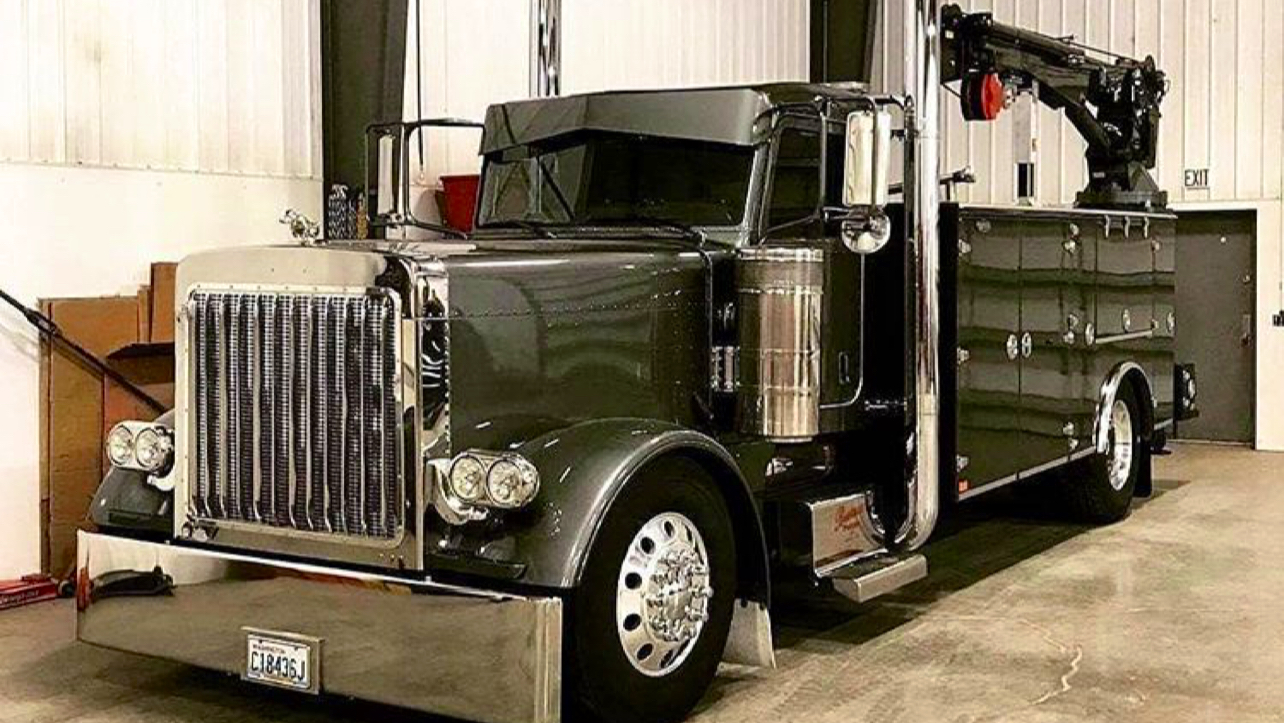 24/7 Roadside Service & Mobile Truck Repair - Towing and Truck Repairs Anytime photo