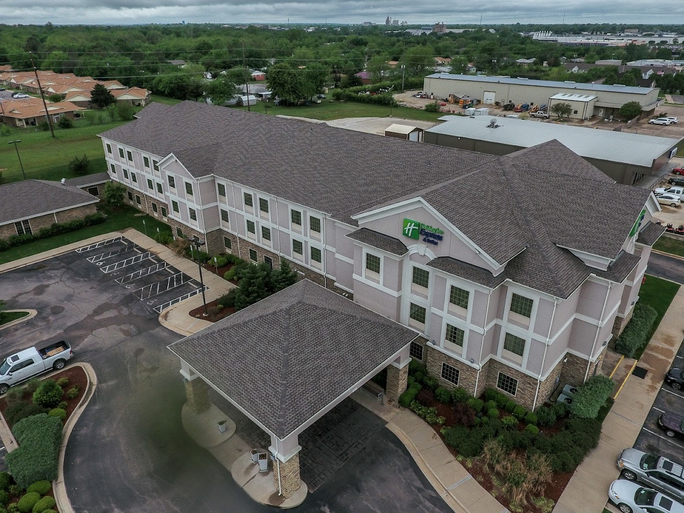 Advantage Roofing | Reliable Roofer for Homes and Businesses photo