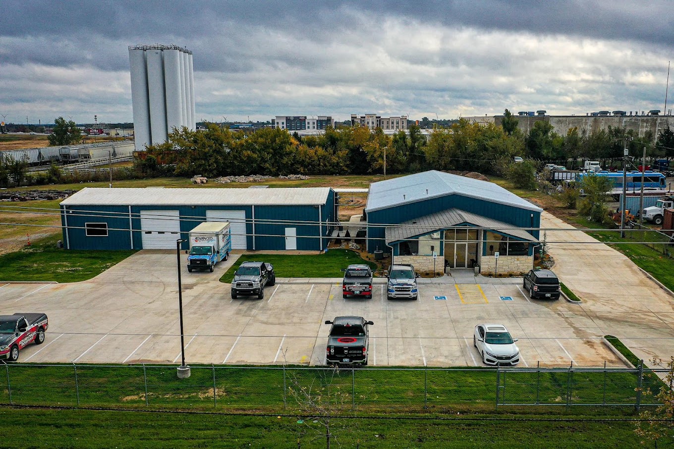 Advantage Roofing | Reliable Roofer for Homes and Businesses photo
