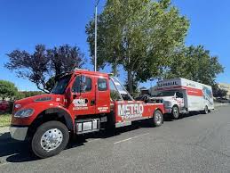 Best Heavy Duty Towing – California photo