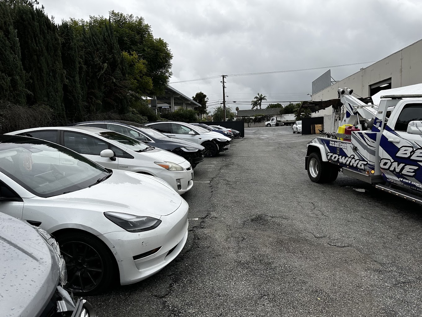 Best One Towing Los Angeles - Family-Owned Towing Service photo