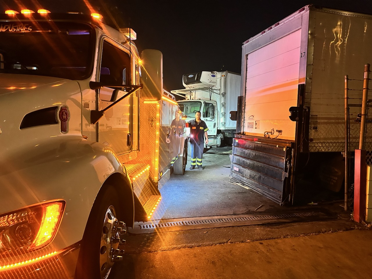 Best One Towing Los Angeles - Family-Owned Towing Service photo