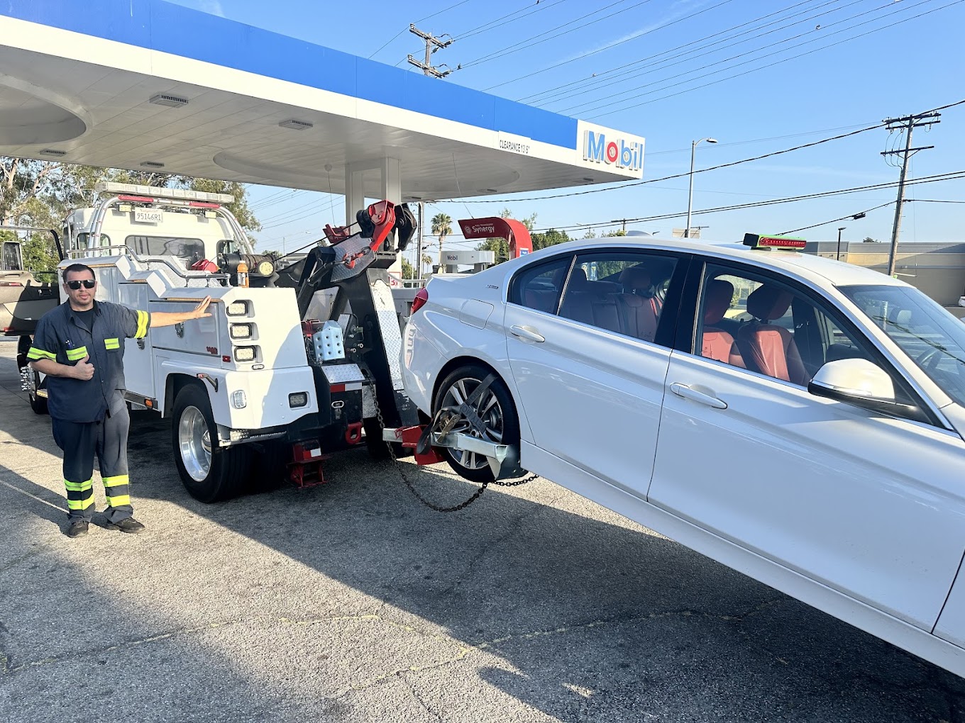 Best One Towing Los Angeles - Family-Owned Towing Service photo