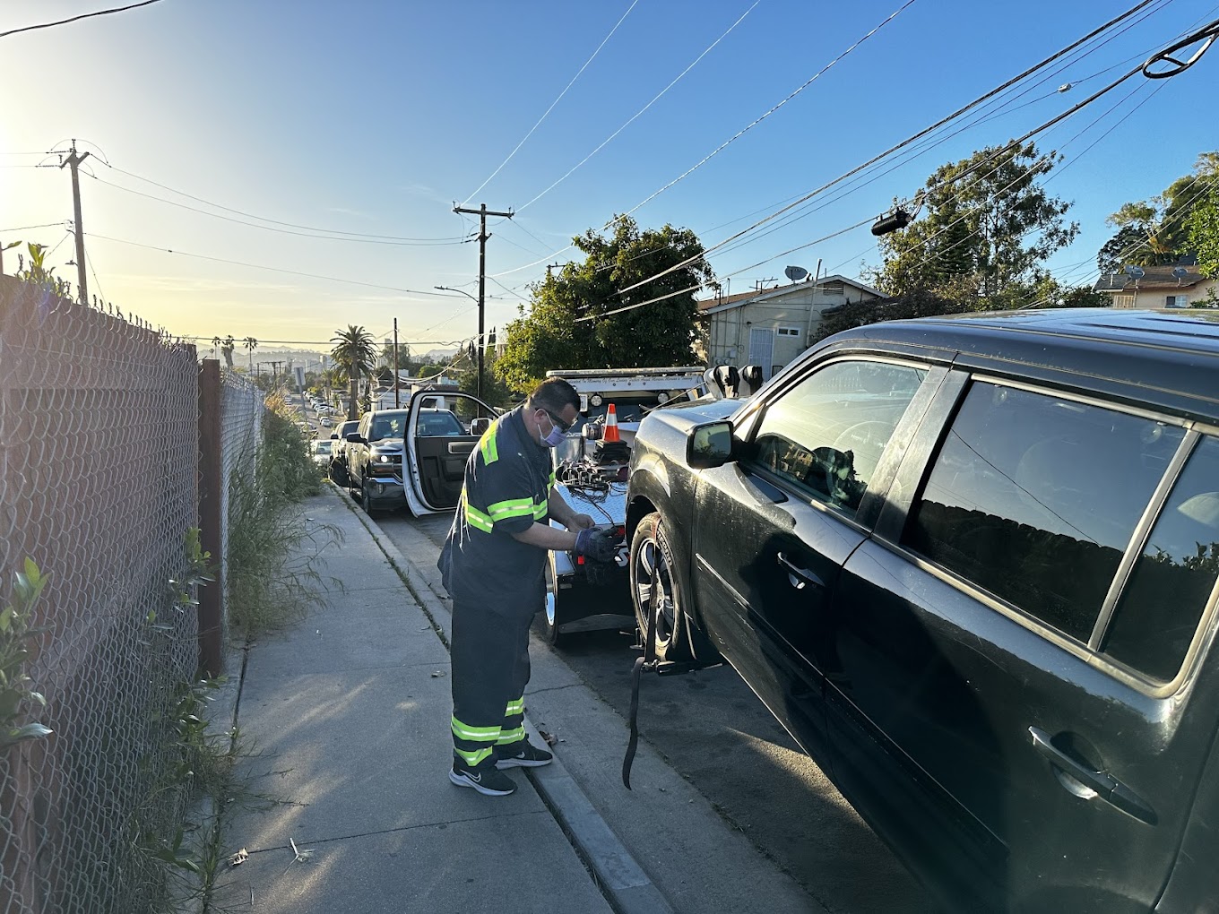 Best One Towing Los Angeles - Family-Owned Towing Service photo