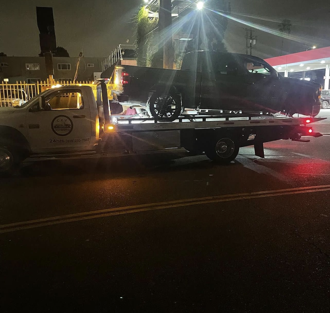 CEV Towing Service in Los Angeles, CA photo