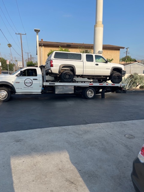 CEV Towing Service in Los Angeles, CA photo