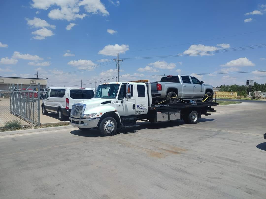 Gonzales Wrecker Service Lubbock - Reliable Towing and Roadside Help photo