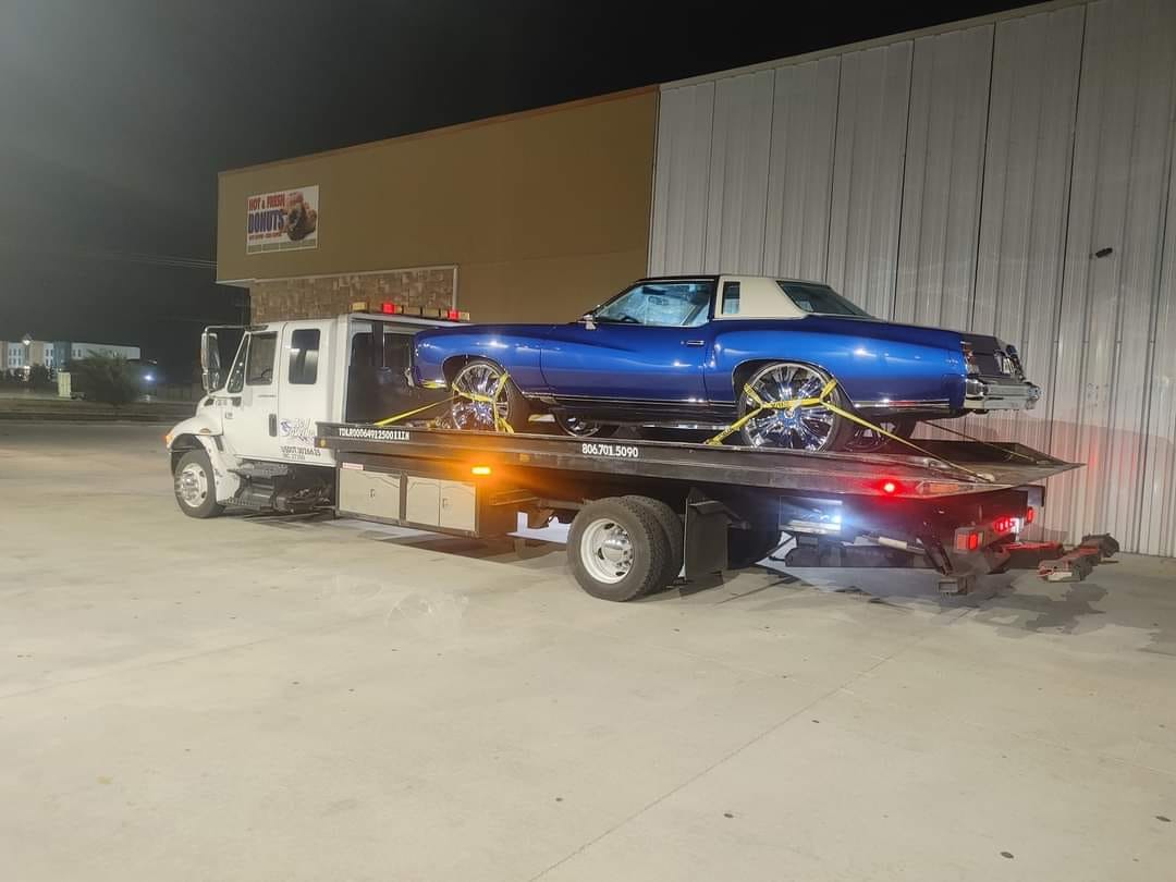 Gonzales Wrecker Service Lubbock - Reliable Towing and Roadside Help photo