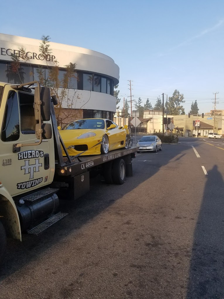 Huero Towing Los Angeles - Reliable Vehicle and Goods Transport photo