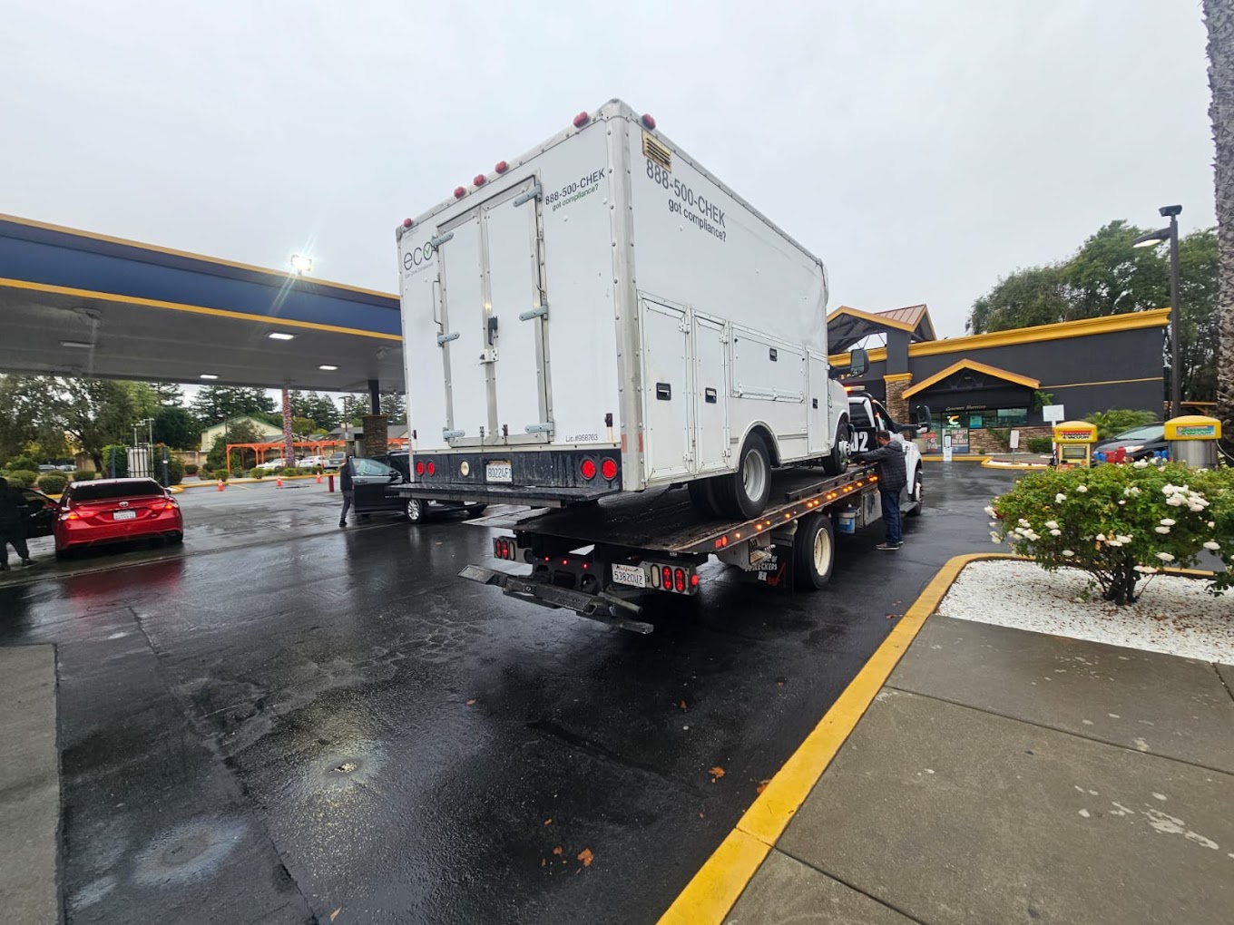 Jacal Towing Services in Oakland, CA photo
