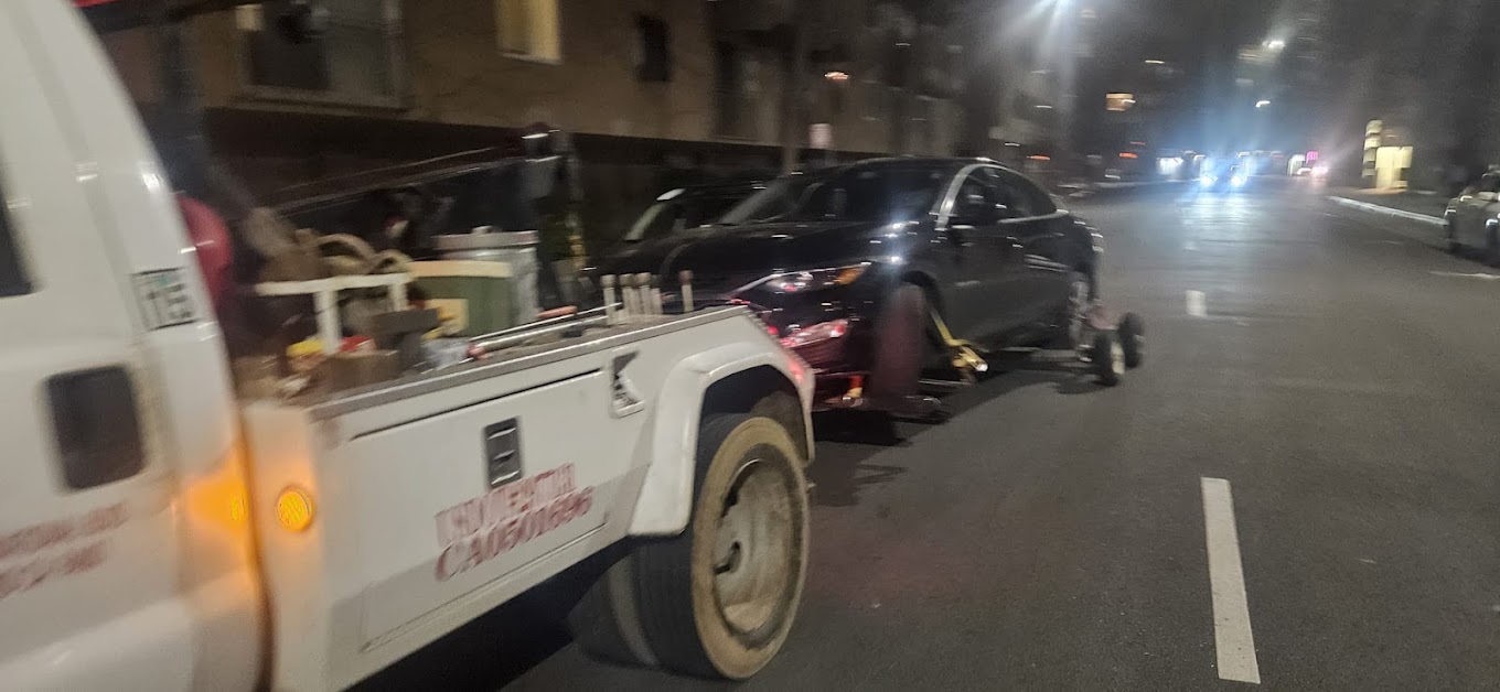 Jacal Towing Services in Oakland, CA photo