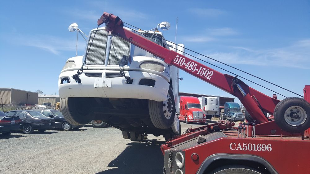 Jacal Towing Services in Oakland, CA photo