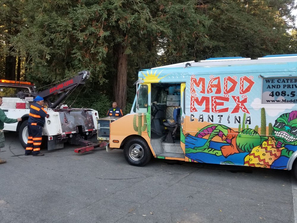 Jacal Towing Services in Oakland, CA photo