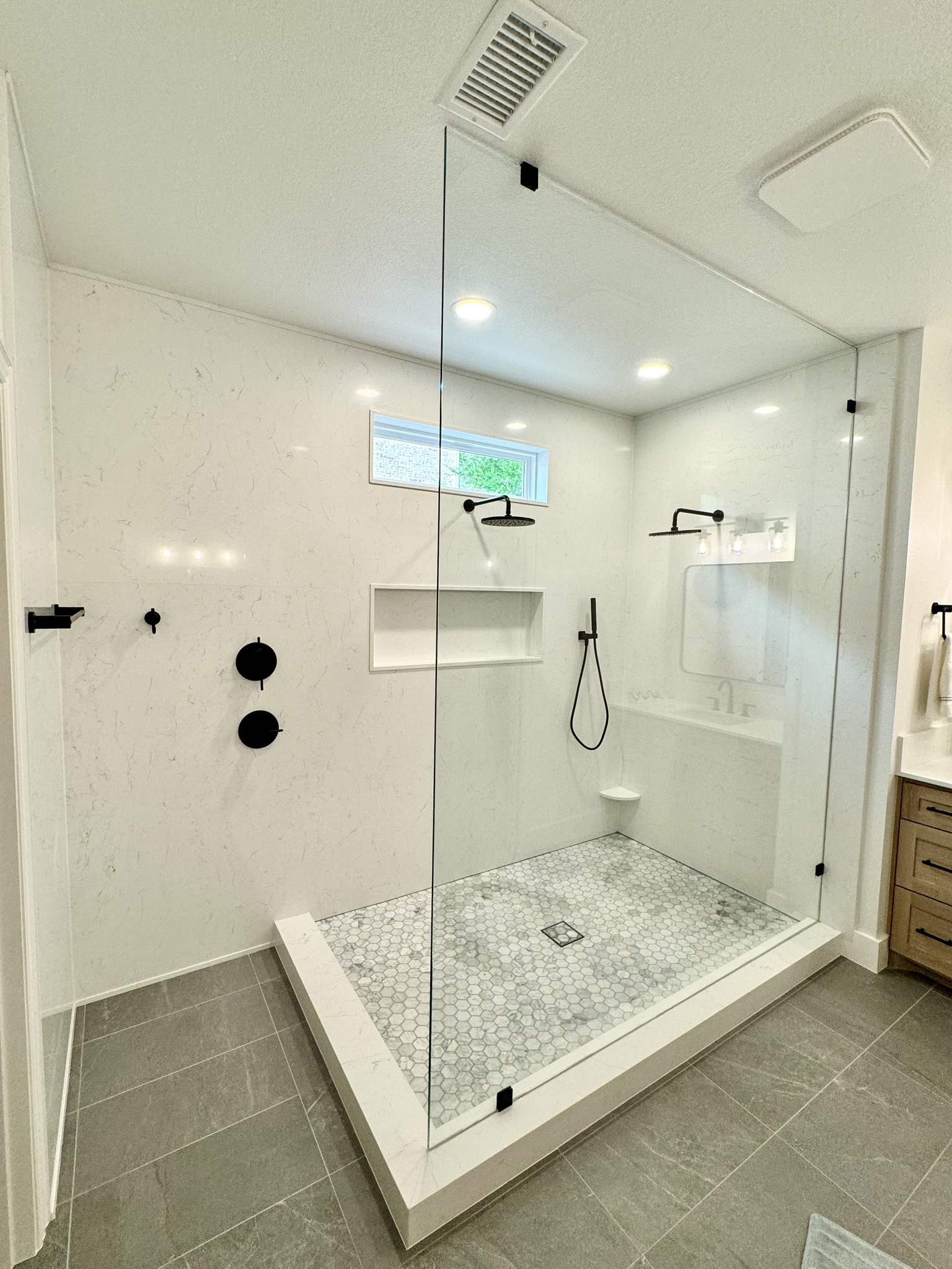 LMC Bathroom Remodel – Frisco’s Leading Bathroom Renovation Experts photo