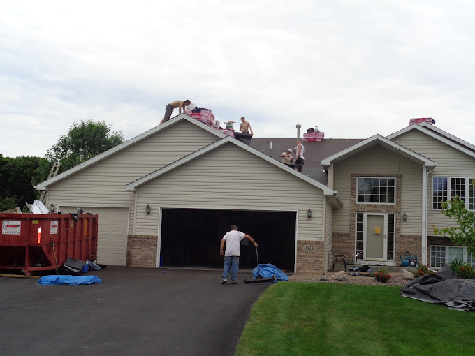 Minnesota Roofing Company photo