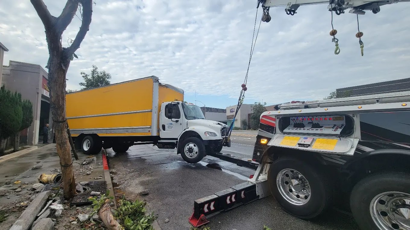 Pepe’s Towing Service Los Angeles - Heavy Duty Towing and Transport photo