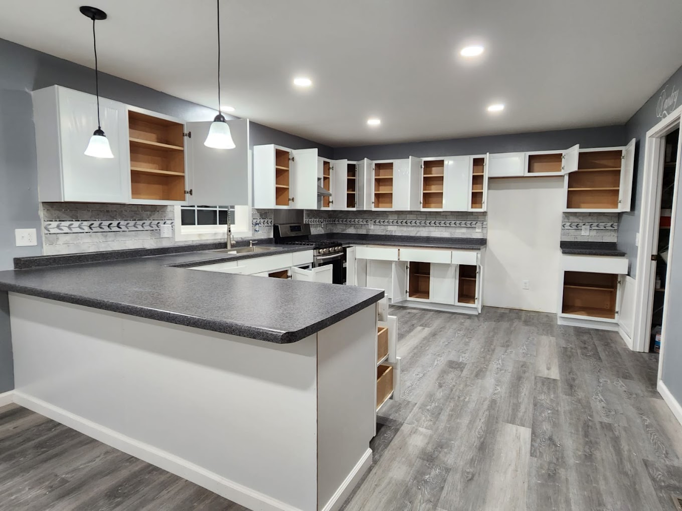 Perla's Handyman Services photo