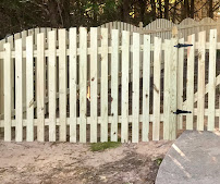 About commercial fencing Dacula