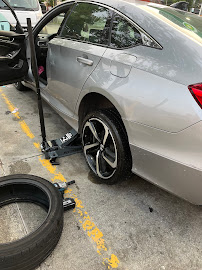 Gallery image 4 — on-site tire change Zaza mobile tire service
