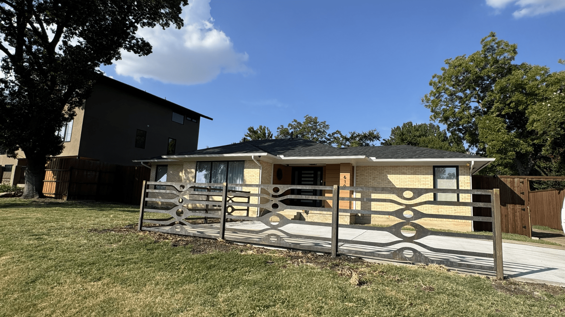 custom gate builders Plano