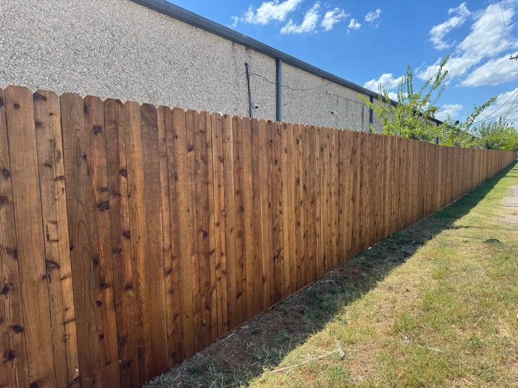 Gallery image 9 — Trex composite fence Double Oak