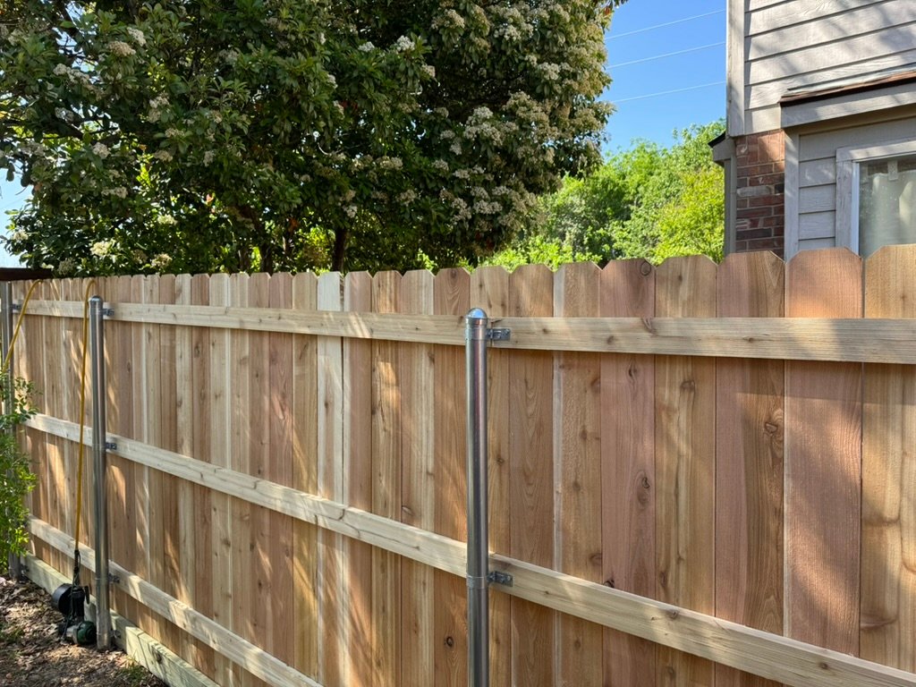 Gallery image 3 — Trex composite fence Double Oak