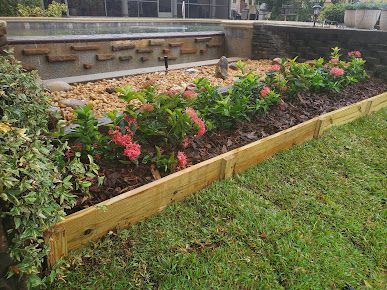 Gallery image 19 — planters and hardscape Central Florida