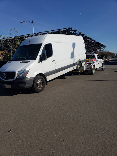 Gallery image 1 — Pineapple Towing