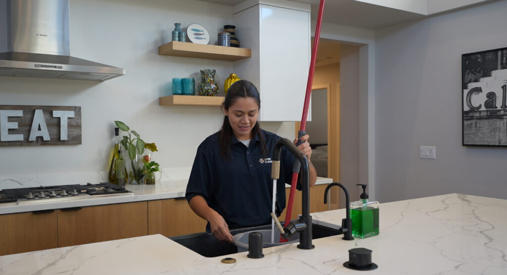 About weekly housekeeping La Mesa