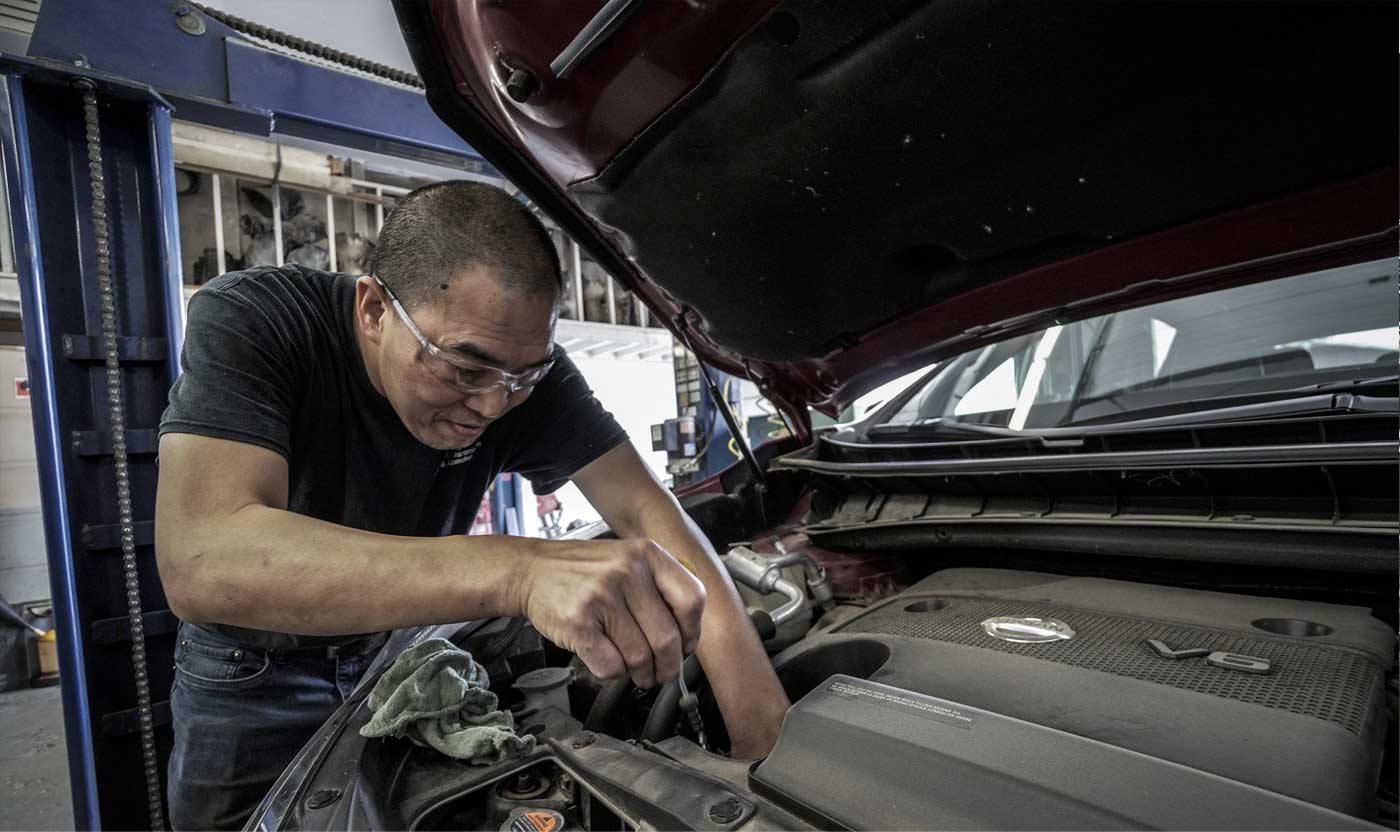 auto mechanic Northridge