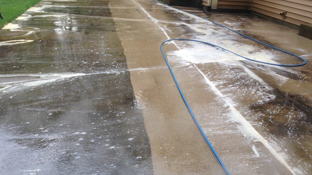 Gallery image 5 — driveway cleaning near River North