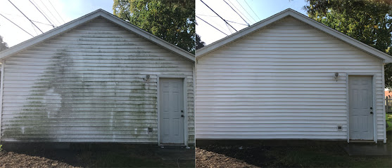 mold removal pressure washing Four Season Pros - Deck Staining & Pressure Washing