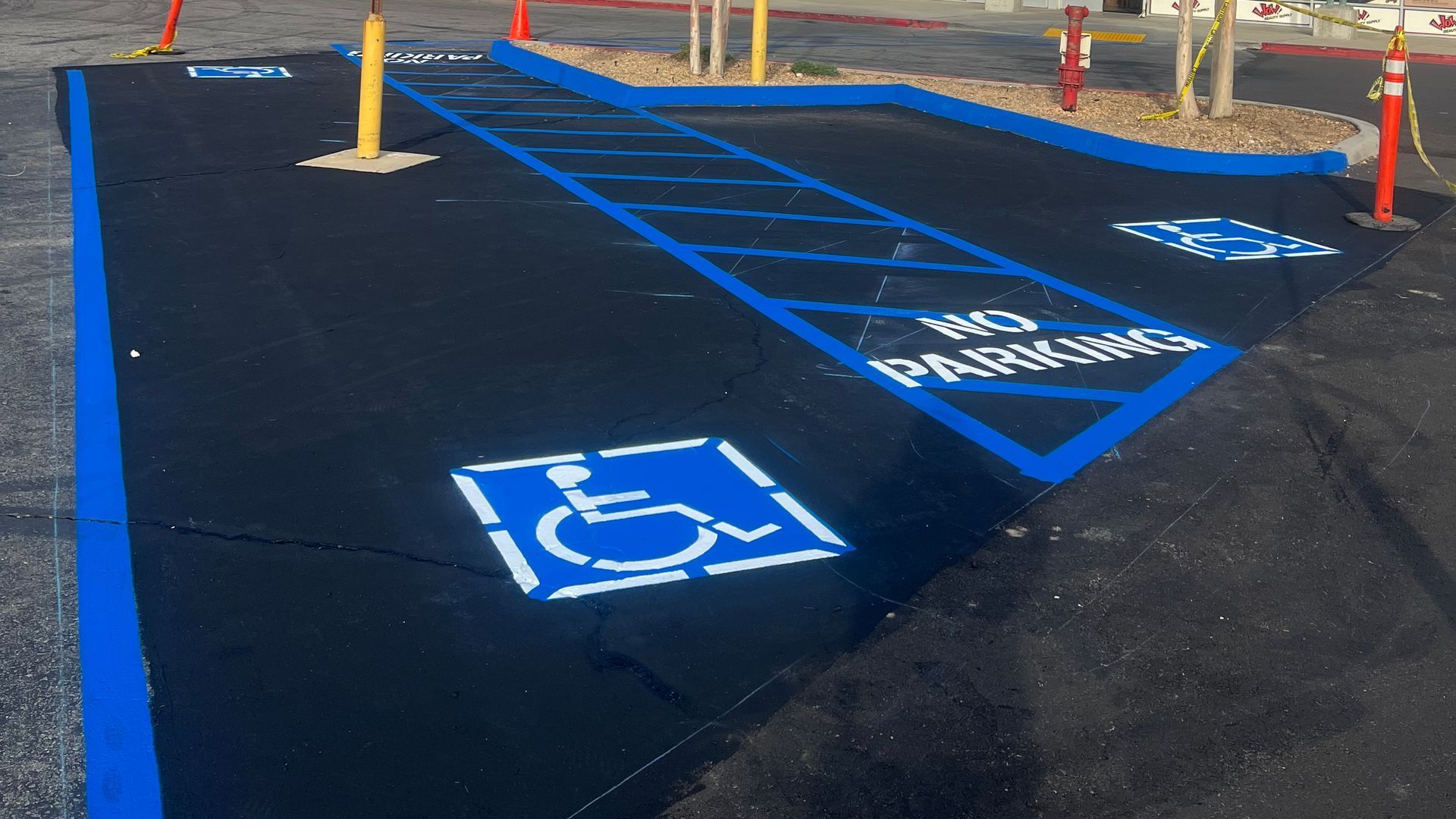 About asphalt paving contractor %AREA%