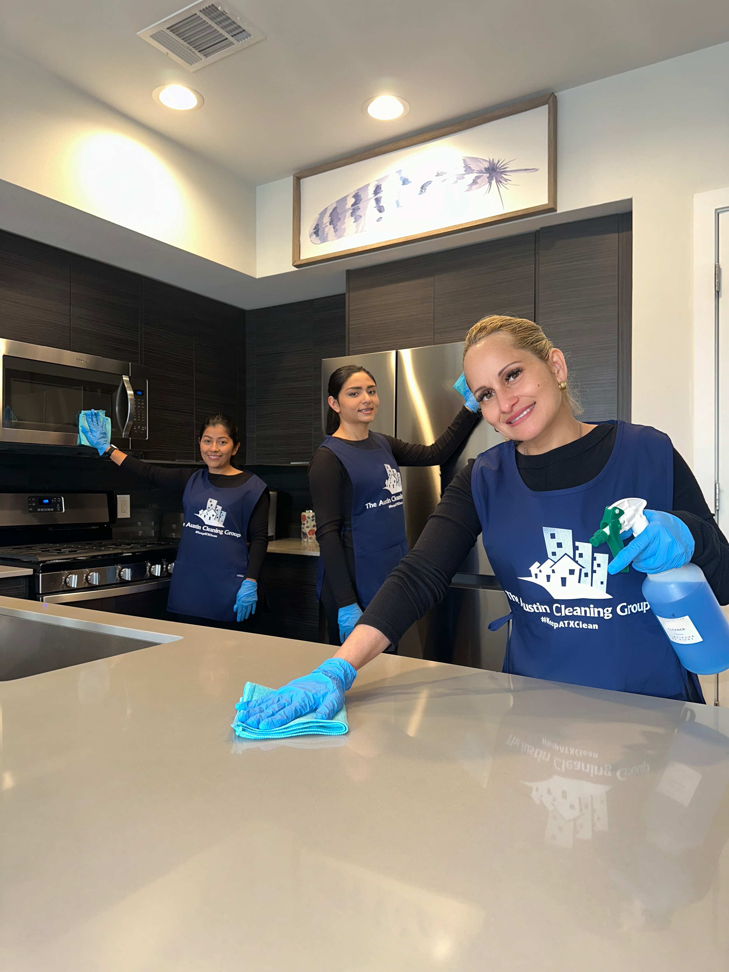 short term rental cleaning West Lake Hills