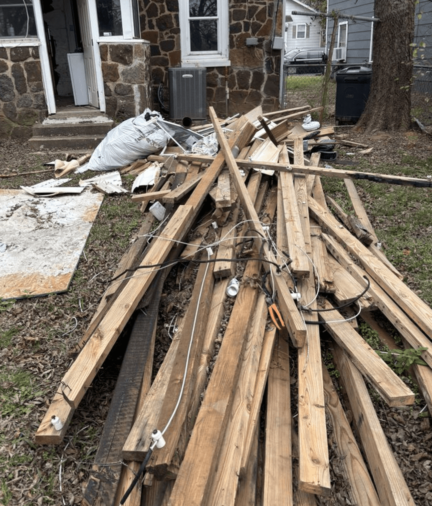 Gallery image 4 — garage cleanout Dallas County, TX