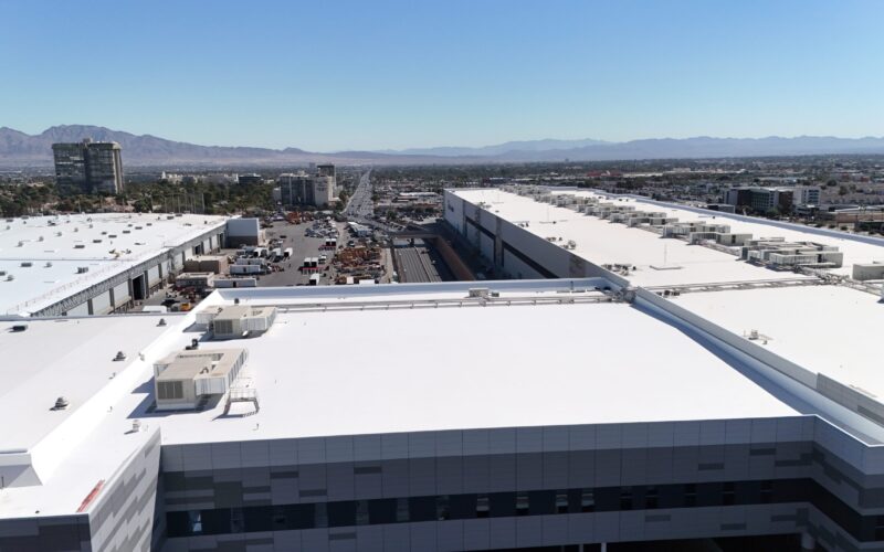 affordable commercial roofer in Las Vegas, NV