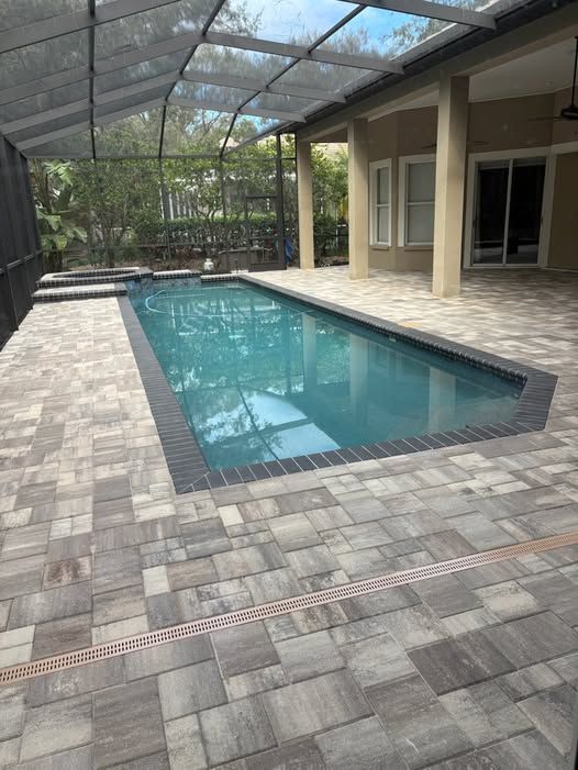 About pool deck pavers Lutz