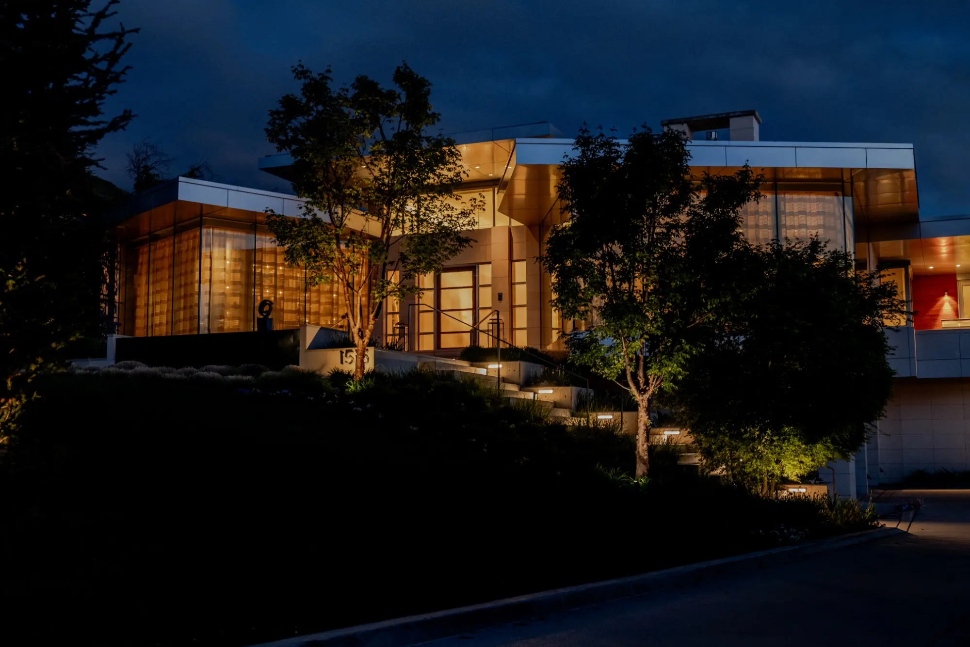 best holiday light installers near me