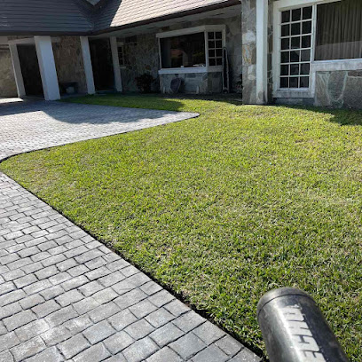 About LawnStarter Miami
