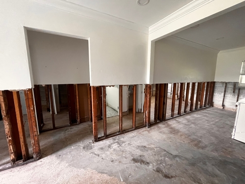 24/7 water damage professionals near me