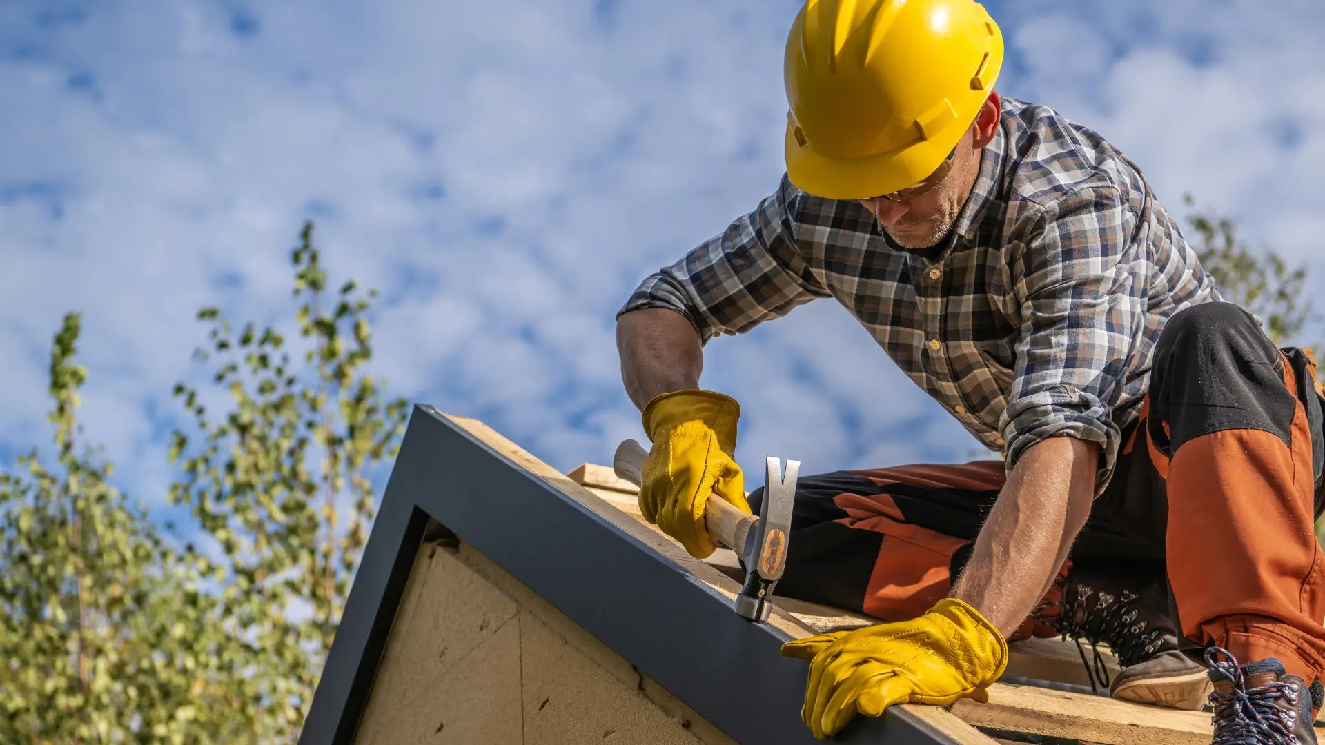 licensed roofing contractor near me