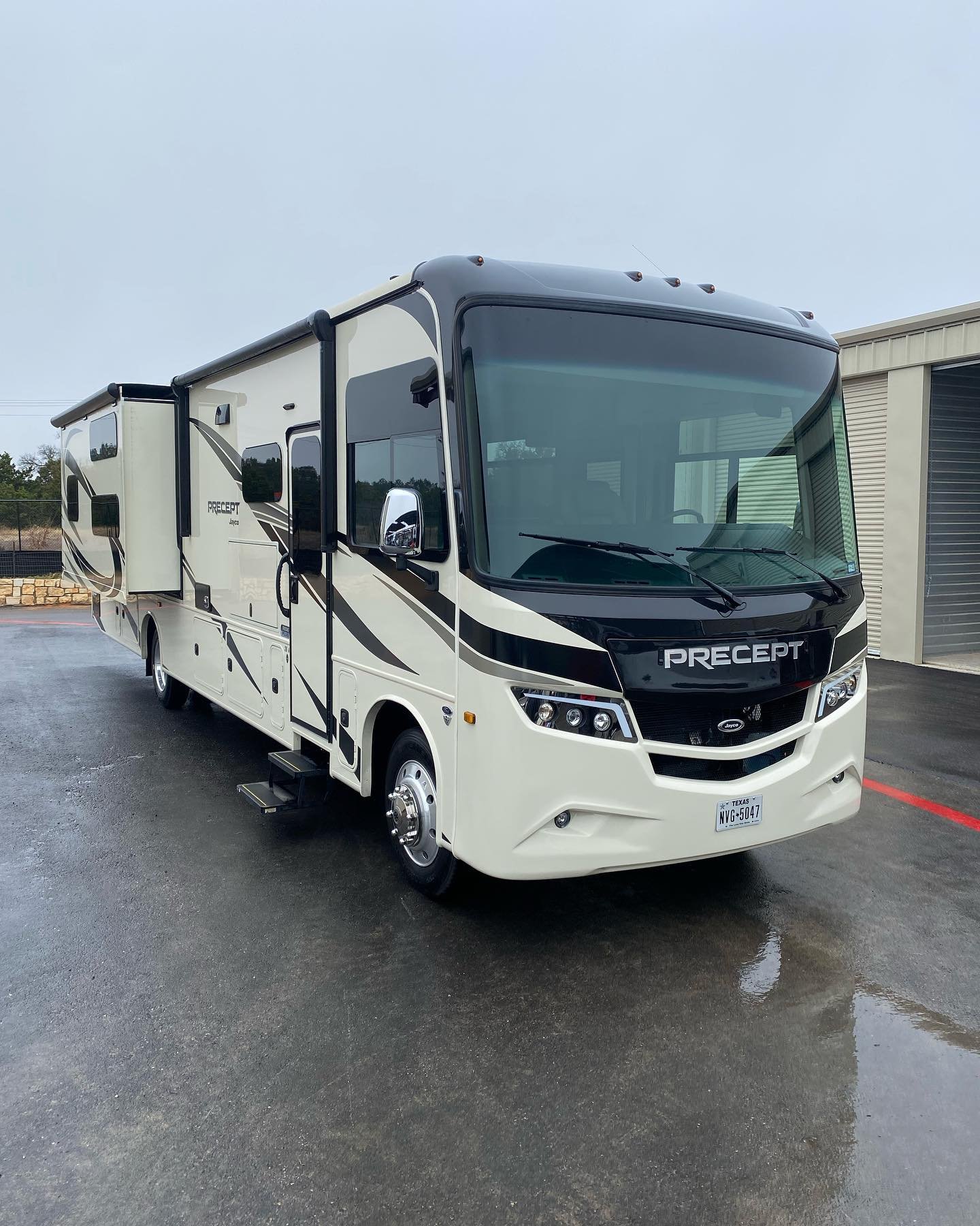 Gallery image 8 — best RV cleaning in San Antonio