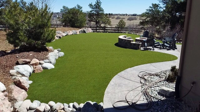 Gallery image 11 — durable synthetic grass Grass!365 Denver