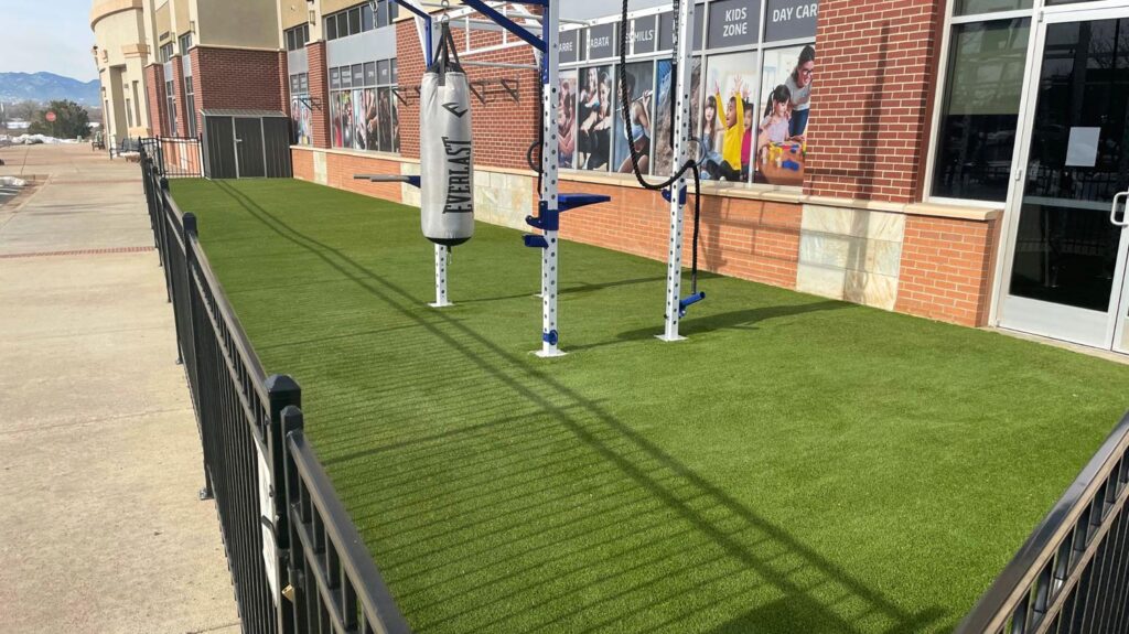 Gallery image 6 — durable synthetic grass Grass!365 Denver