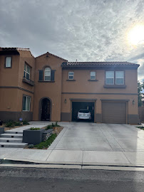 window cleaning in Centennial Hills