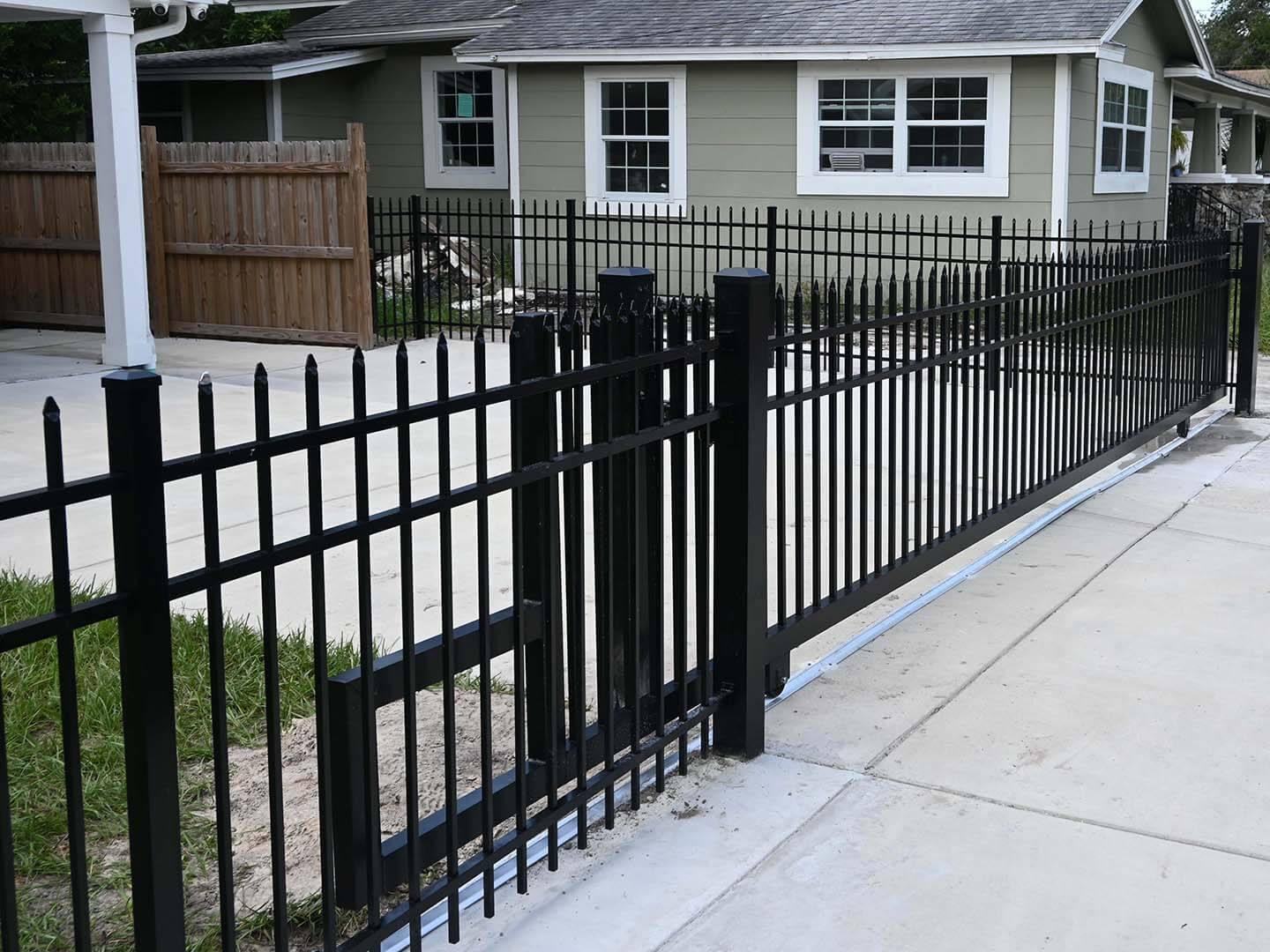 Gallery image 1 — fence replacement Tampa