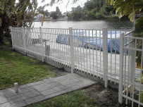 Gallery image 1 — vinyl fence company Mango