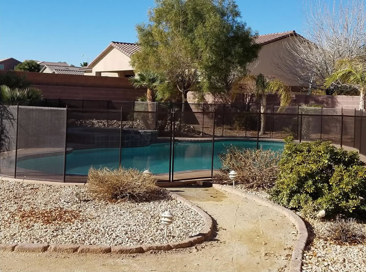 Gallery image 5 — self closing pool gate Nevada