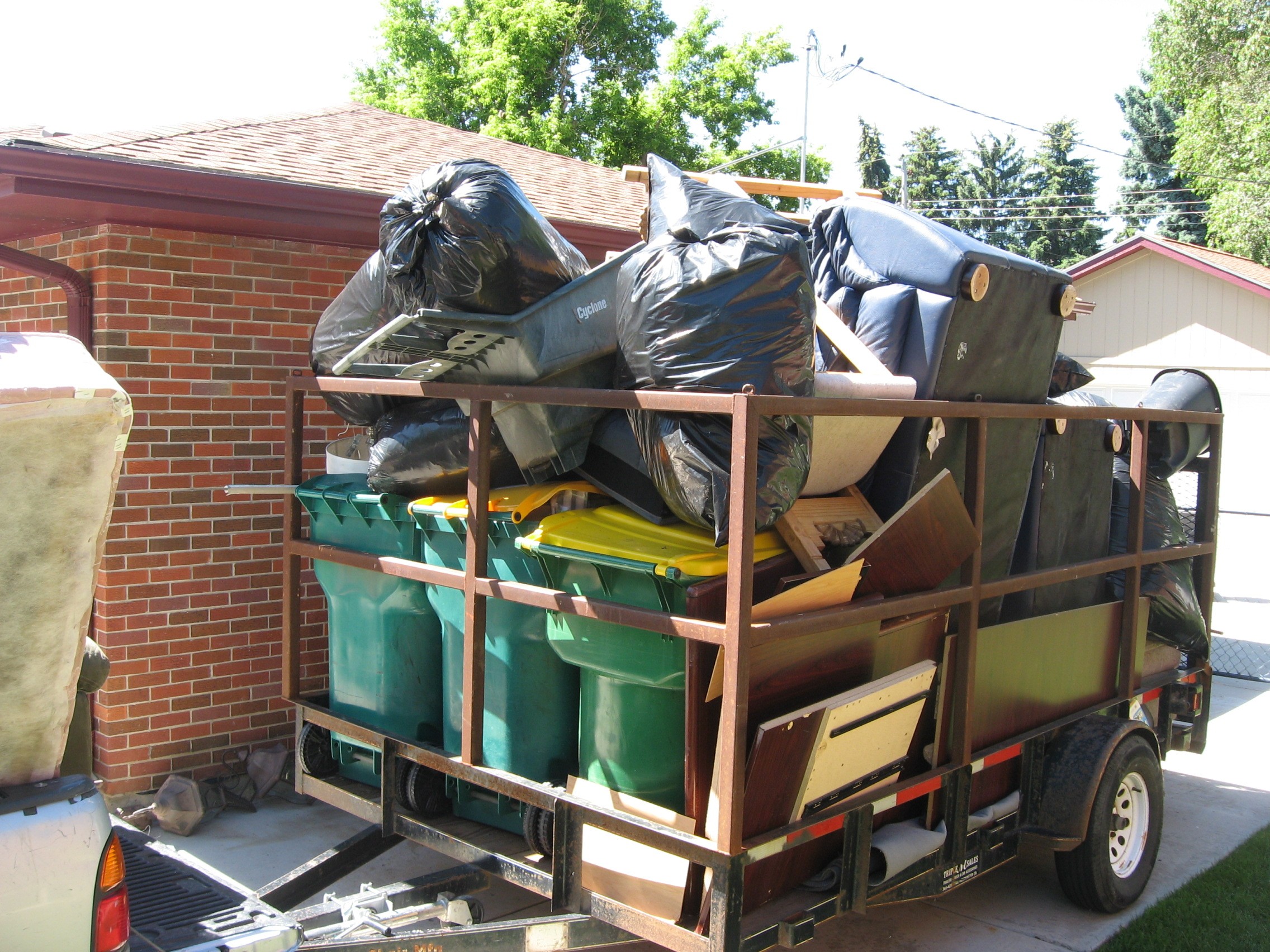 best junk removal service in Englewood