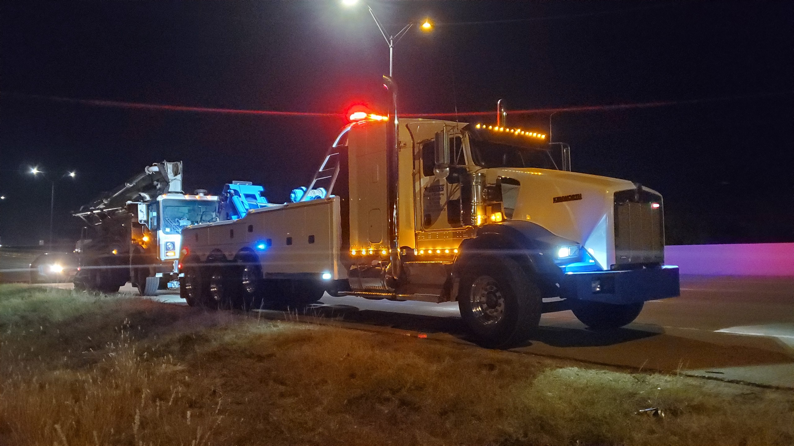 Gallery image 14 — light duty towing service Dallas